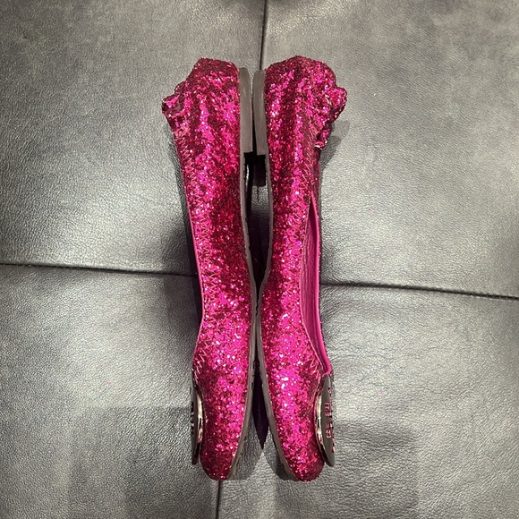 Tory Burch "Reva" Glitter Hot Pink with Silver Logo Flat Size 7.5 - Picture 3 of 7
